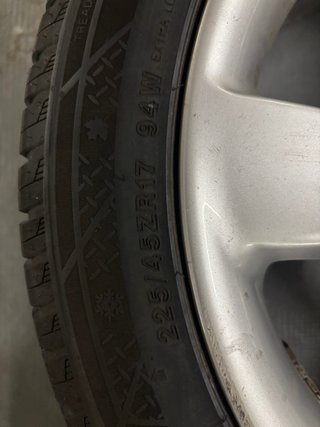 4 Llantas Audi 17” Originales con Neumático