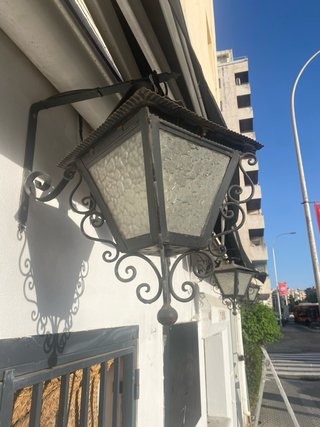 Lote de faroles antiguos de hierro forjado