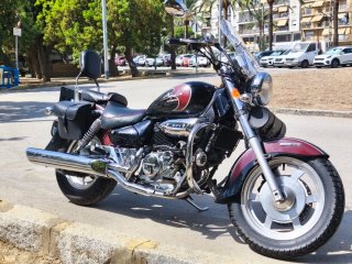 Hyosung Aquila 250 I Negra/Roja