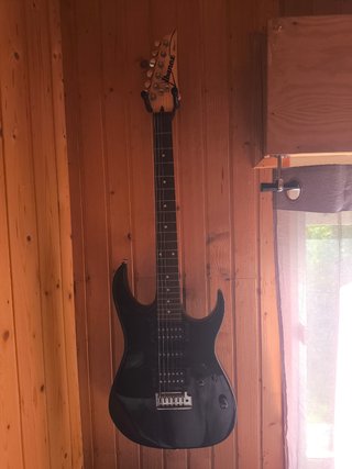 Guitarra Eléctrica Ibanez RX + Amplificador Yamaha