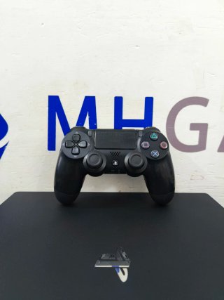 PS4 Pro 1TB Negra  1 Año Garantía