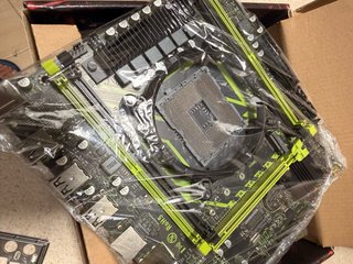 MSI H81M-E33 Placa Base + CPU + RAM + fuente