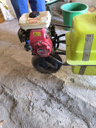 Cuba fumigar 100L Honda