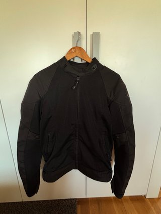 Chaqueta de moto negra