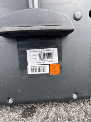 Huevo BeSafe iZi Go + Base Isofix