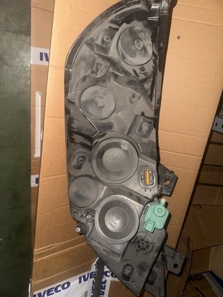 Faro Izquierdo Renault Master 2016