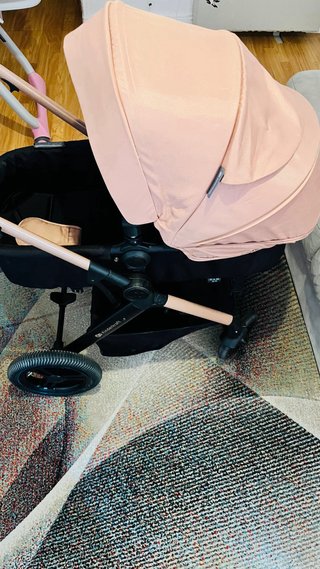 Carrito de bebé rosa kinderkraft air moov 2