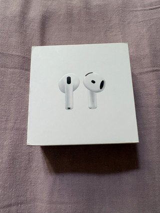 AirPods 4 sin usar
