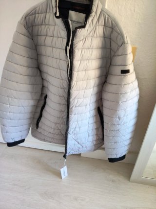 Cazadora bomber McGregor gris y negra