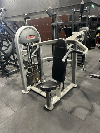 Star Trac Press Hombro Máquina Gym