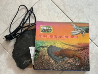 Piedra Calentadora Mega Zoo