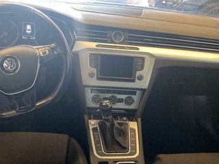 VOLKSWAGEN Passat Advance 2.0 TDI 110kW 150CV