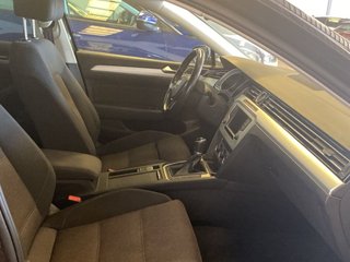VOLKSWAGEN Passat Advance 2.0 TDI 110kW 150CV