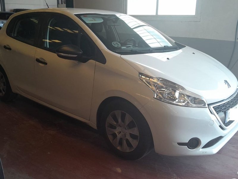 Peugeot 208 2015, foto 5