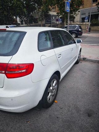 Audi a3 1.6 gasolina 102 Automático  2010