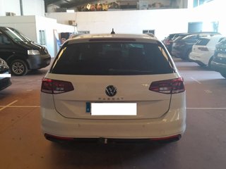 VOLKSWAGEN Passat Variant Executive 2.0 TDI 110kW DSG