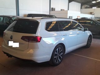 VOLKSWAGEN Passat Variant Executive 2.0 TDI 110kW DSG