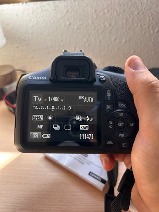 Canon EOS 1300D Cámara Digital + Accesorios