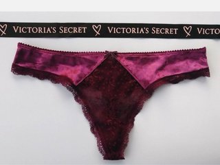 Victoria's Secret Tanga Terciopelo Rosa