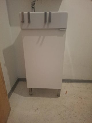 Lavabo con armario inferior