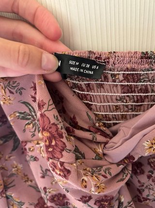 Blusa Shein floral rosa manga larga
