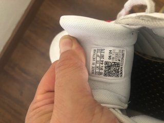 Zapatillas Adidas Blancas y Rojas
