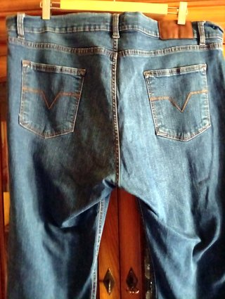 Pantalón Vaquero caballero Azul TALLA 56.