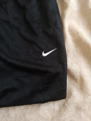 Pantalón Nike Negro con Logo