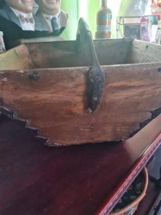 Cubo medidor de arroz.