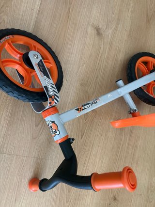 Bici sin pedales Smoby First Bike naranja