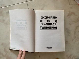 Diccionario de sinónimos y antónimos