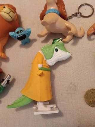 Lote Figuras Promocionales Variadas