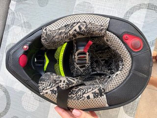 Casco Moto Scorpion Negro y Amarillo