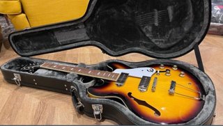 Guitarra Epiphone Casino VS + Estuche