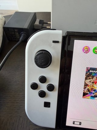 Nintendo Switch v2 (OLED) + Accesorios