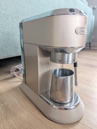 Cafetera DeLonghi Dedica Arte (Edición Especial)