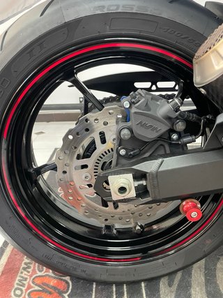 Kawasaki Z900 Negra Naked