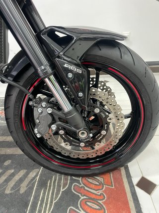 Kawasaki Z900 Negra Naked