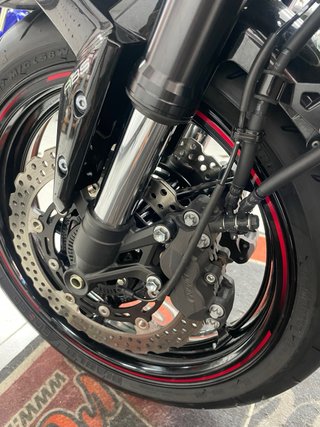 Kawasaki Z900 Negra Naked
