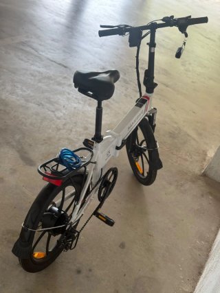 Bicicleta Eléctrica Plegable SAMEBIKE Blanca
