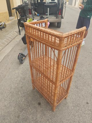 Estantería de mimbre de 3 baldas