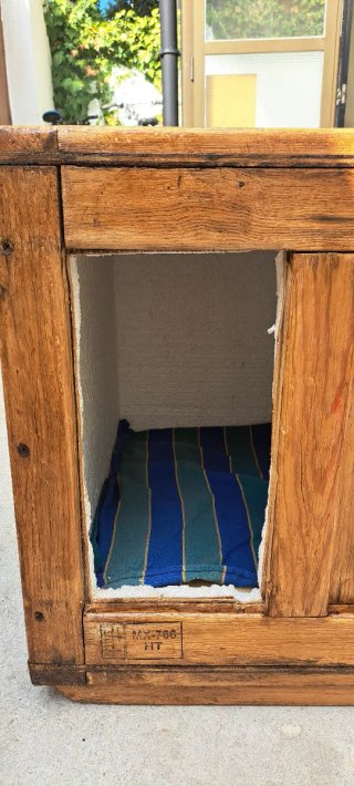 Caseta para perro o gato de madera