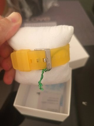 Reloj Lacoste Amarillo