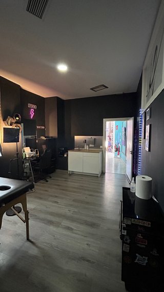 Alquiler de tattoo estudio en centro torremolinos