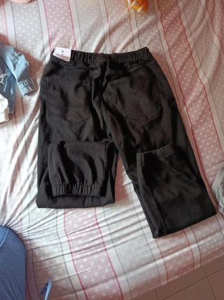 Pantalón Bershka Negro Talla M nuevo con etiqueta