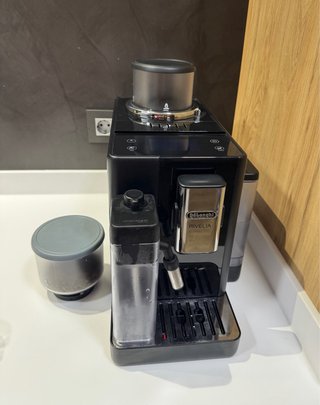 Cafetera De'Longhi Rivelia