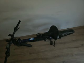 Bicicleta Eléctrica Morada