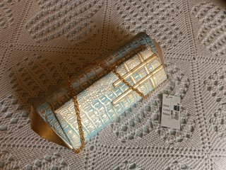 Bolsos de fiesta: azul y dorado, de flores platead