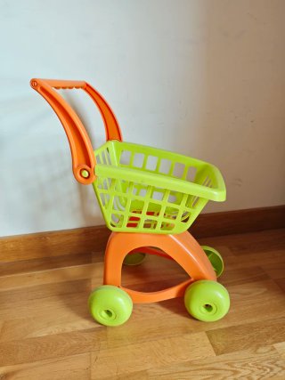 Cocinita de juguete para niñas