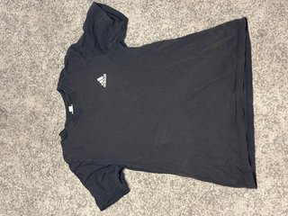 Camiseta Adidas Negra